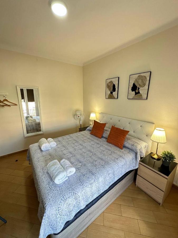Rooms Nueva Valencia Barcelona Buitenkant foto