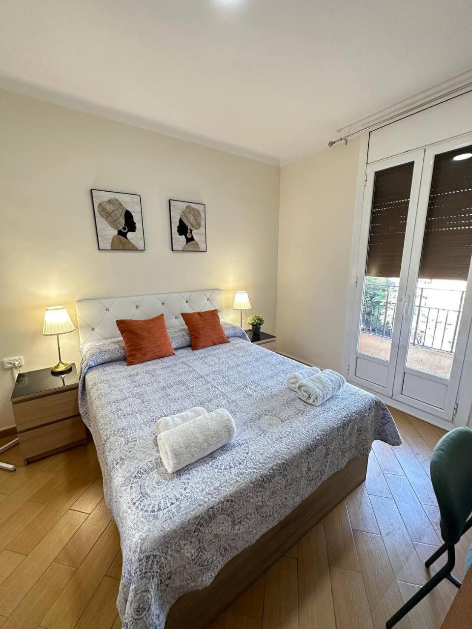 Rooms Nueva Valencia Barcelona Buitenkant foto