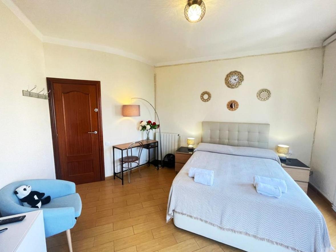 Rooms Nueva Valencia Barcelona Buitenkant foto