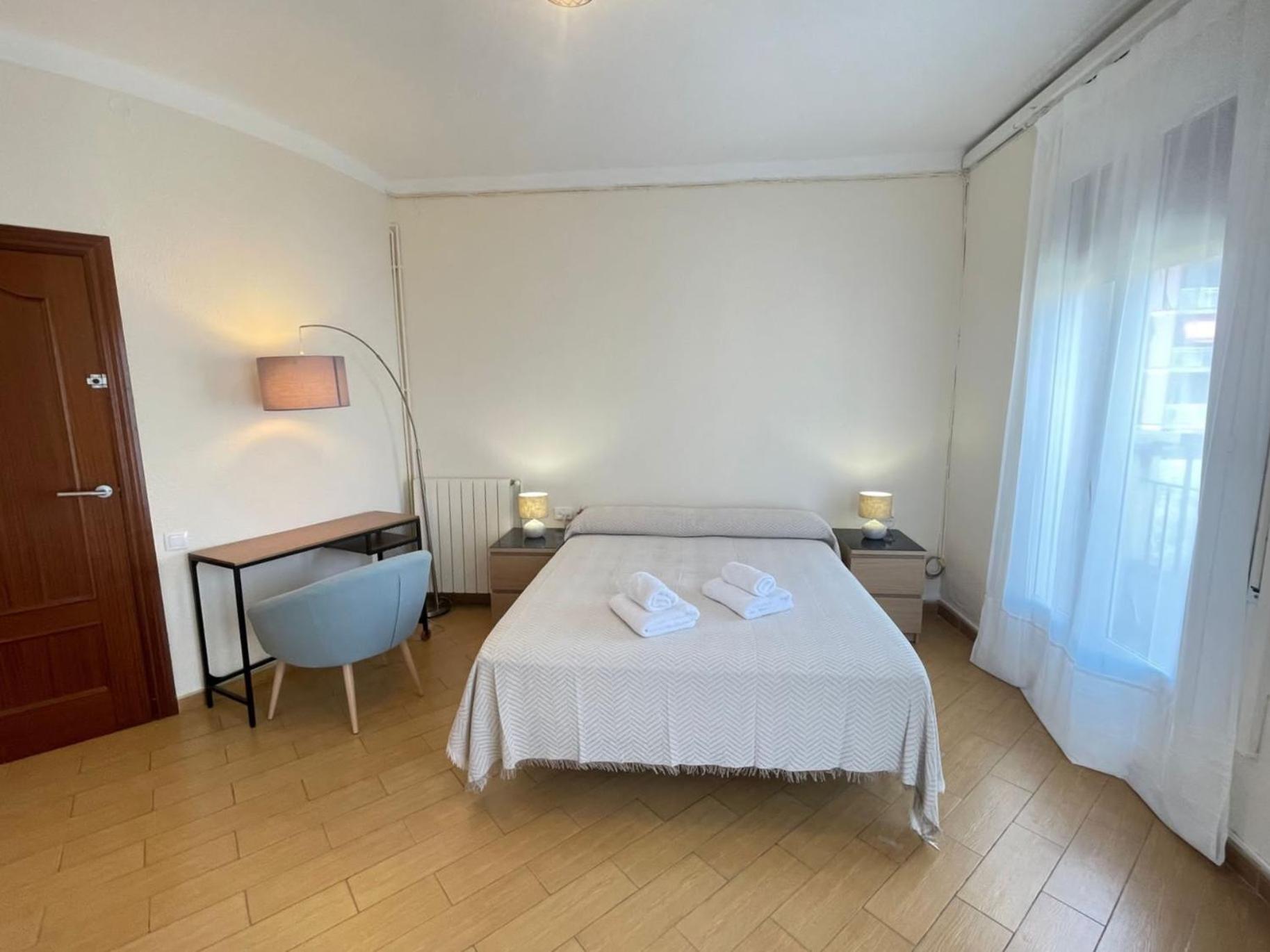 Rooms Nueva Valencia Barcelona Buitenkant foto