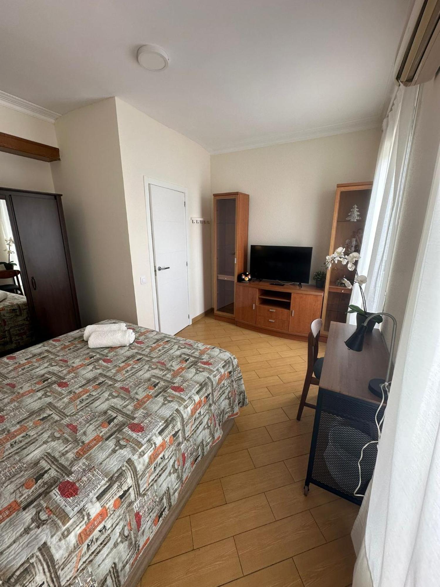 Rooms Nueva Valencia Barcelona Buitenkant foto