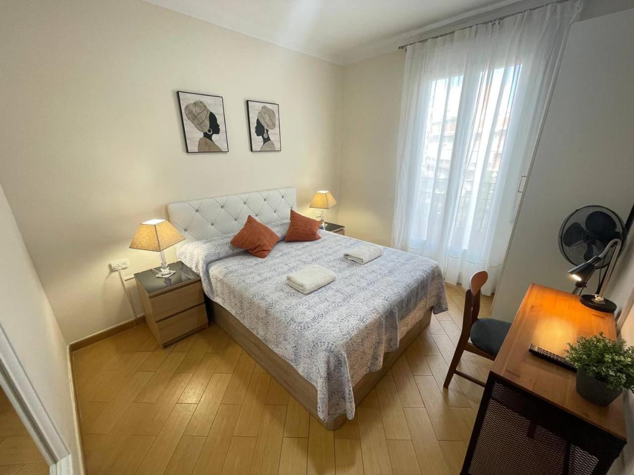 Rooms Nueva Valencia Barcelona Buitenkant foto