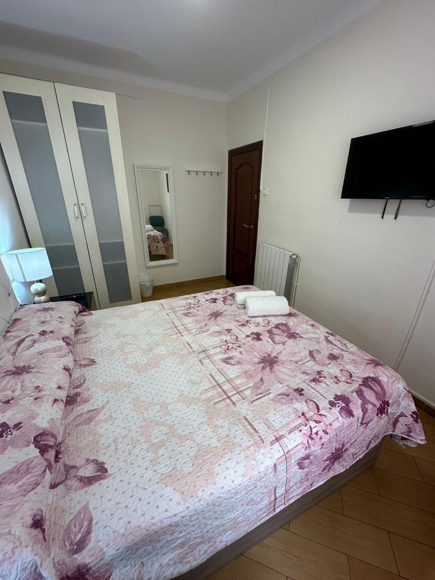 Rooms Nueva Valencia Barcelona Buitenkant foto